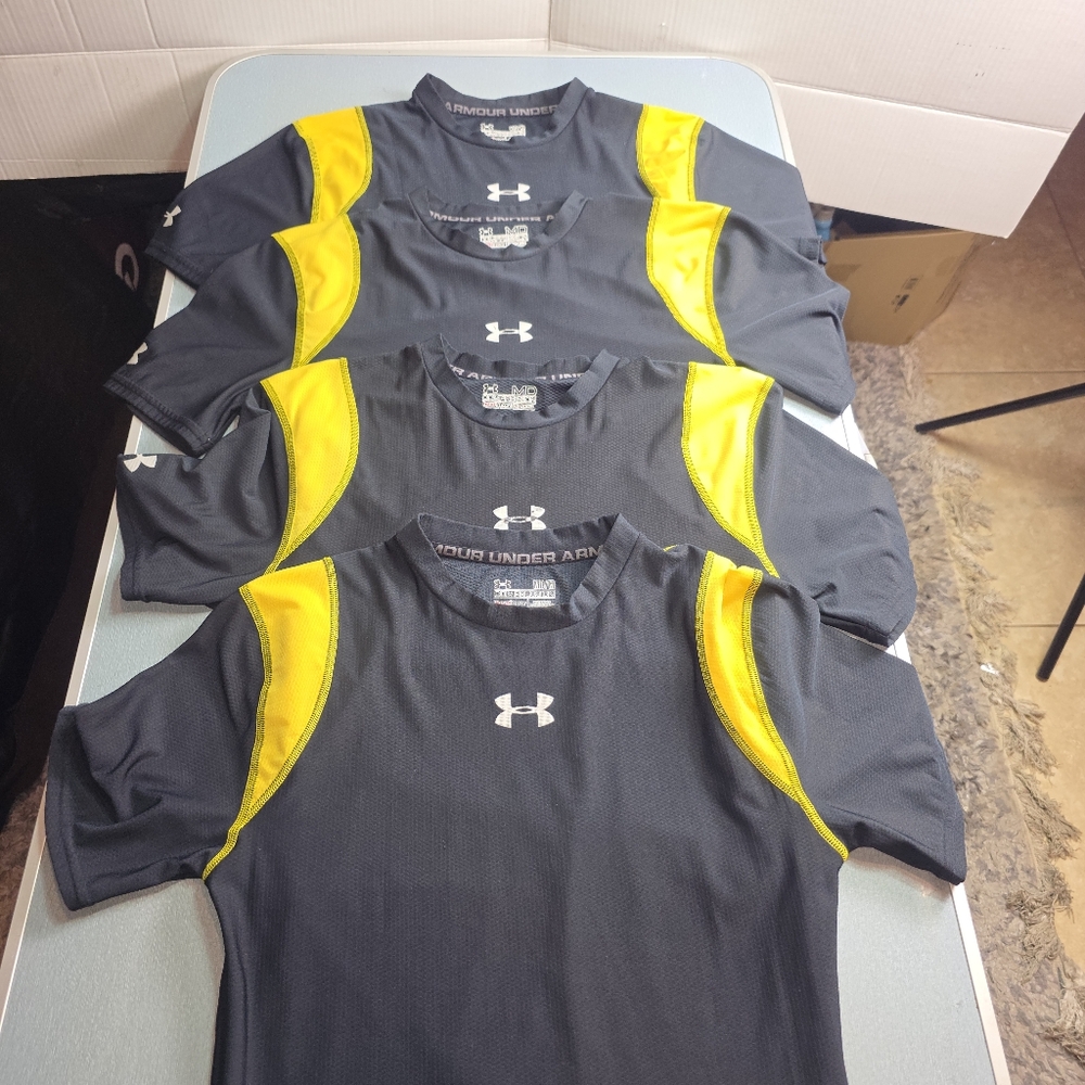 Under Armour HeatGear Compression Shirts Men’s Medium Short Sleeve Blk Yellow